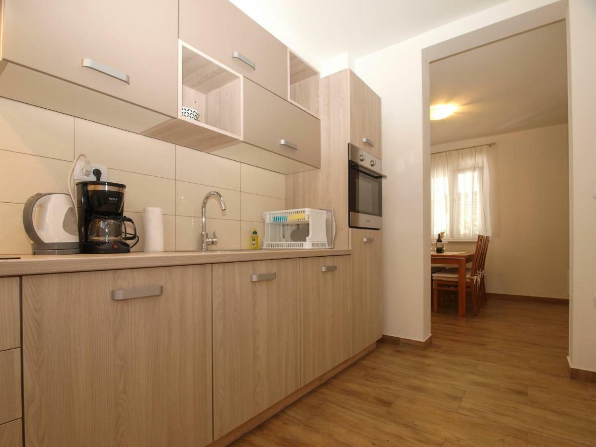 Marko 1670 Apartament