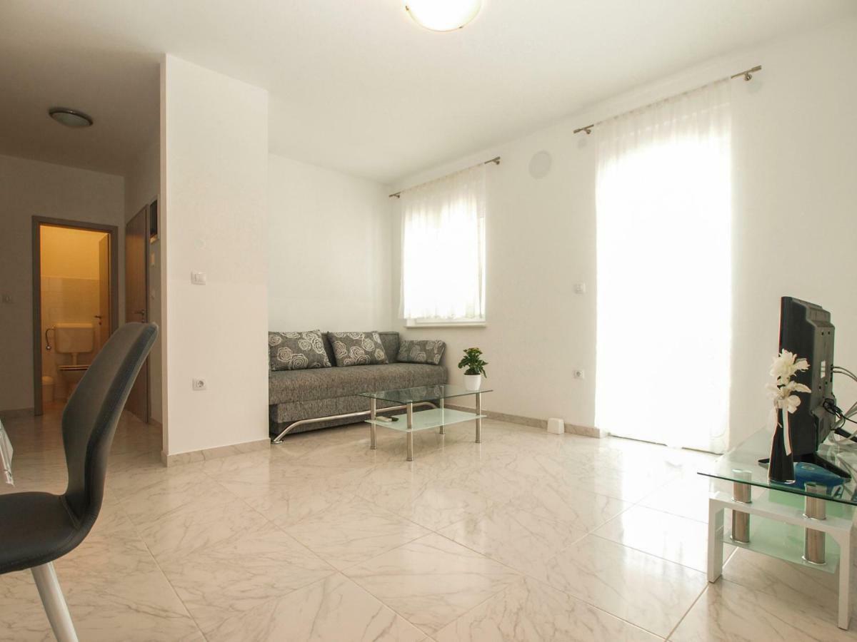 4 Stars Apartments-pikula * Fazana