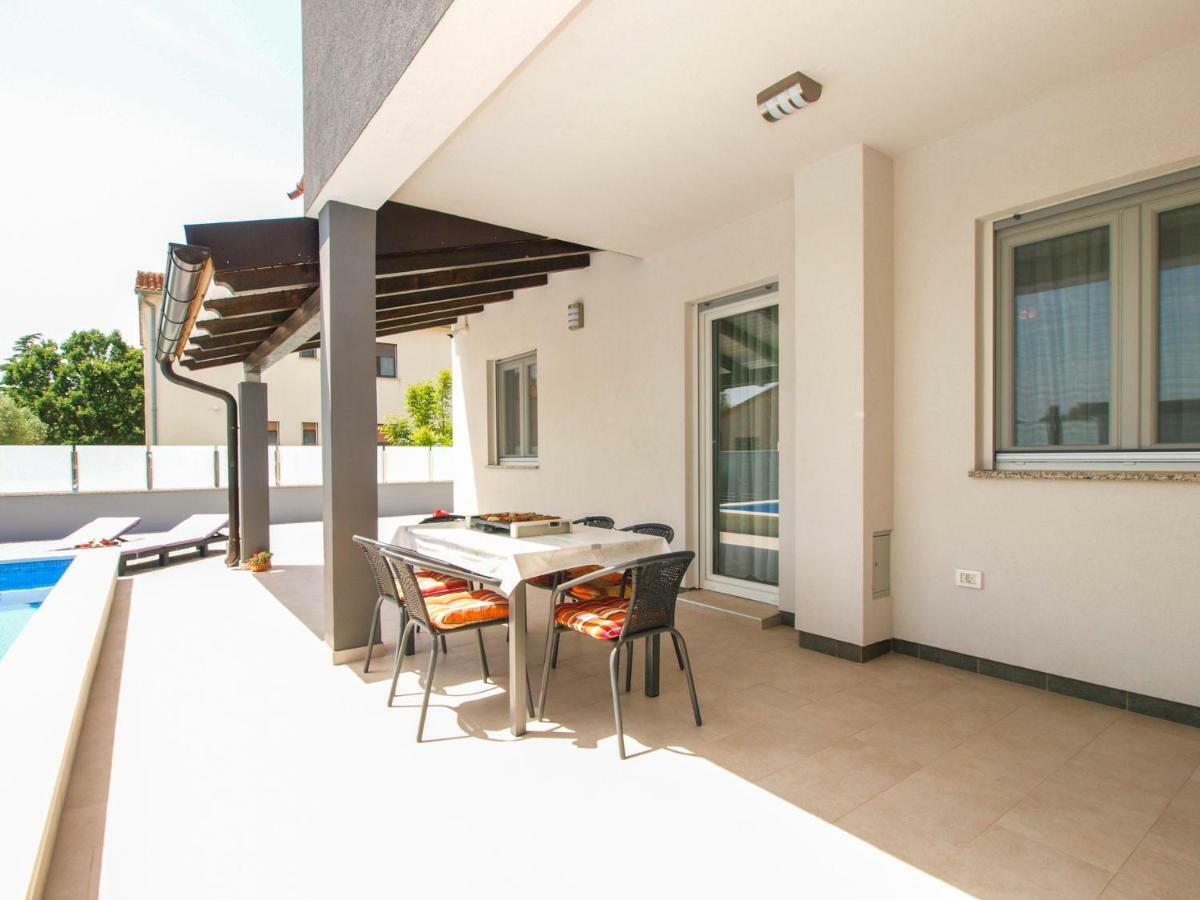 4 Stars Apartments-pikula *
