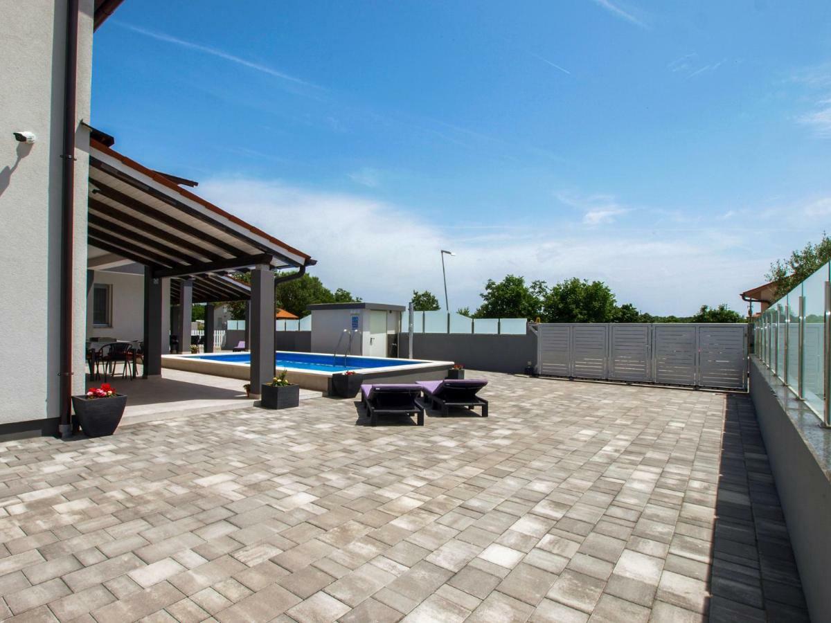 4 Stars Apartments-pikula Apartment *